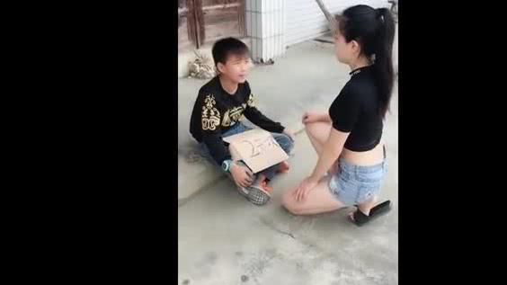 爆料乡村大姐视频,接地气日常引网友热议  第2张